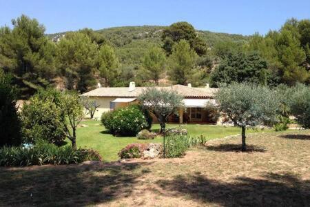 Maison Privee Au Calme Dans Mas Provencal Villa Sanary-sur-Mer Exterior photo